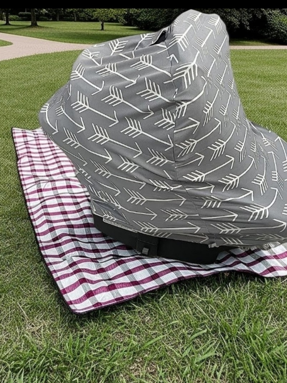 Gray Arrow-Print Kids Carseat Cover